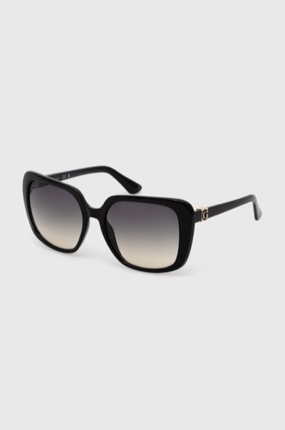 Black square sunglasses